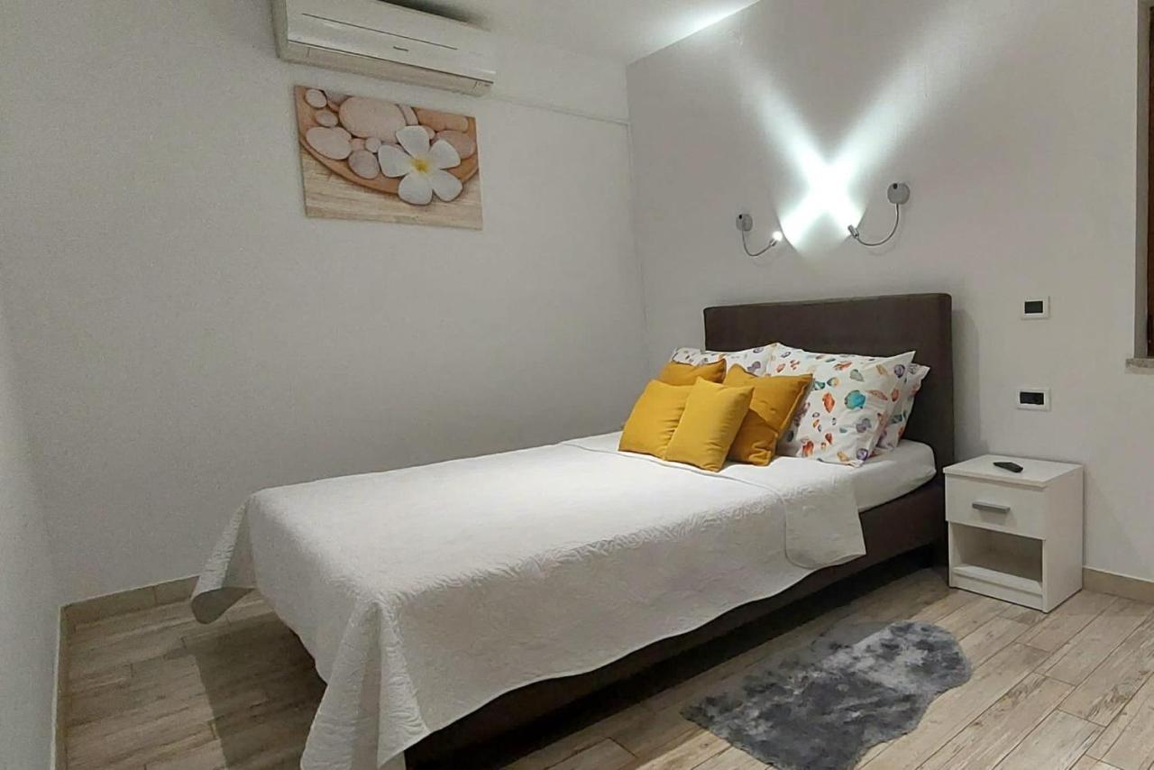 Room Lina Lovran Εξωτερικό φωτογραφία