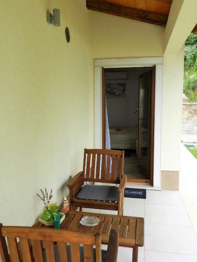 Room Lina Lovran Εξωτερικό φωτογραφία